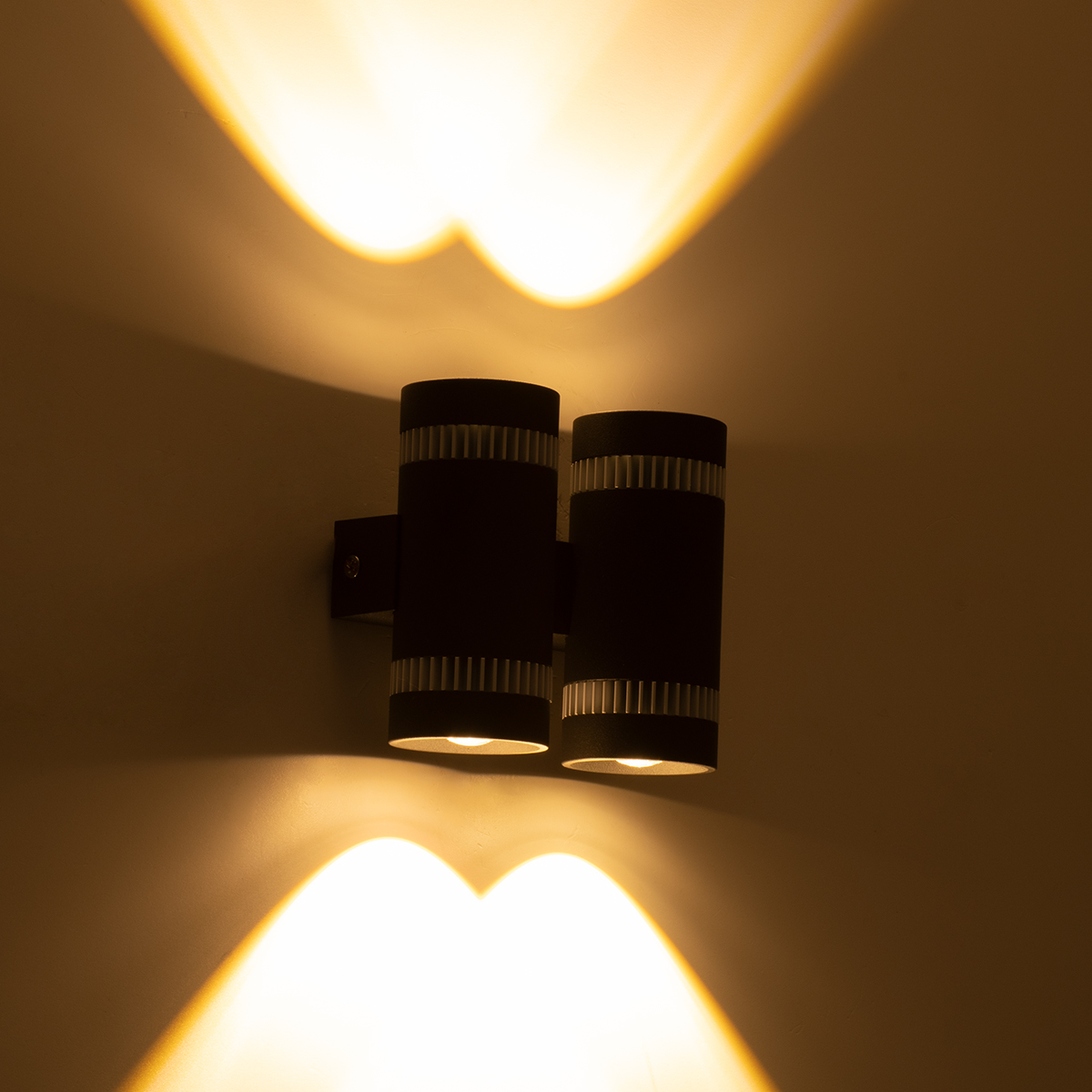 GLOBOSTAR® CANNONAL 60580 Μοντέρνο Φωτιστικό Τοίχου - Απλίκα LED 20W 2300lm 30° AC 220-240V IP20 Θερμό Λευκό 2700K - Bridgelux COB Chip & TÜV SÜD Driver - Μαύρο Ματ & Λευκό Ματ - Μ12 x Π6.5 x Υ11cm - 3 Χρόνια Εγγύηση - Image 8