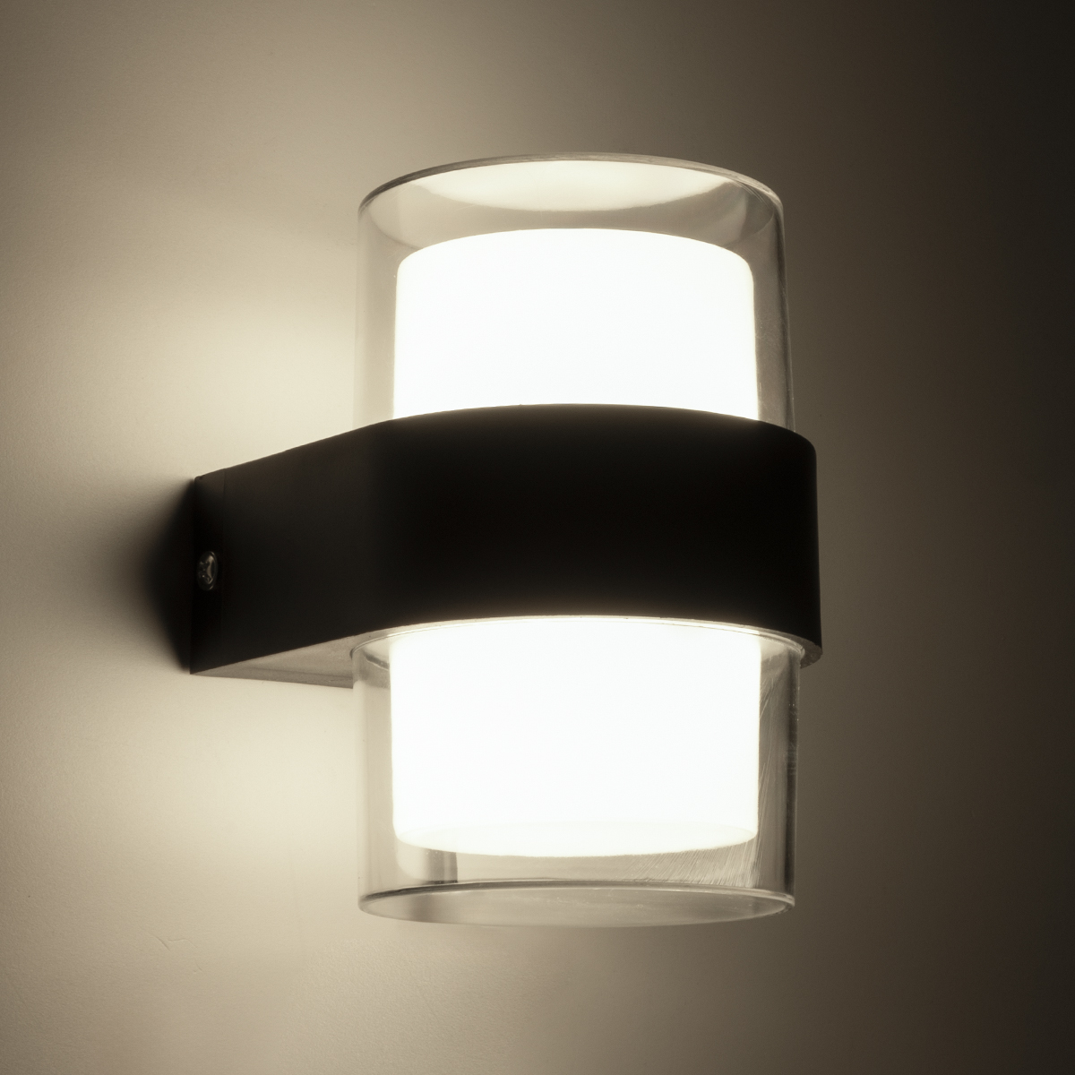 GLOBOSTAR® EMPIRE 60776 Μοντέρνο Φωτιστικό Τοίχου - Απλίκα LED 10W 1050lm 120° AC 220-240V Αδιάβροχο IP65 Φυσικό Λευκό 4500K - Bridgelux SMD Chip & TÜV SÜD Driver - Διάφανο & Μαύρο Ματ - M10 x Π11 x Υ13.5cm - 3 Χρόνια Εγγύηση - Image 7