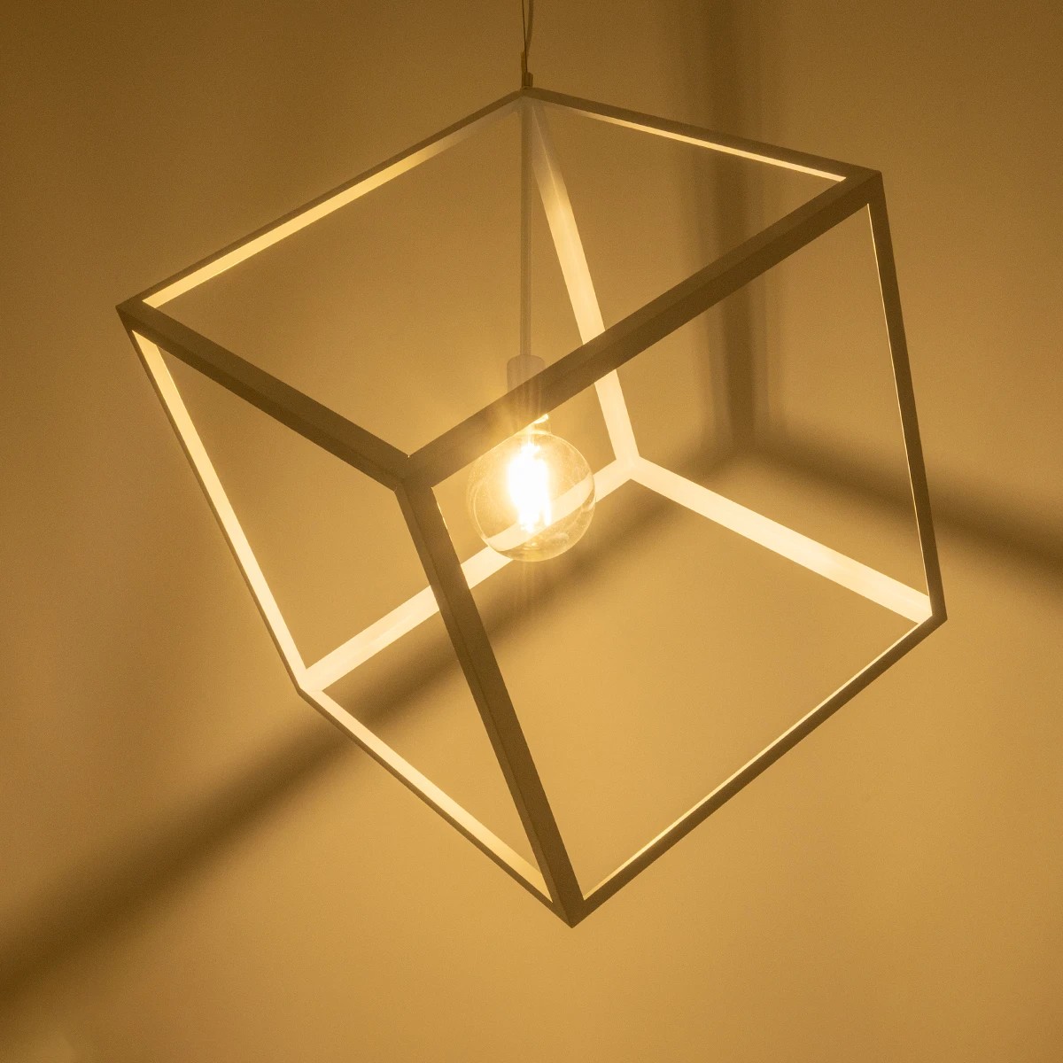 GLOBOSTAR® CUBE 999-0217 Μοντέρνο Κρεμαστό Φωτιστικό Οροφής με Ντουί 1 x E27 AC 220-240V IP20 - Λευκό - Μ70 x Π70 x Y87cm - Image 2