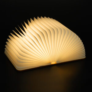 GLOBOSTAR® BOOKDECO 79635 Μοντέρνο Επιτραπέζιο Φωτιστικό Πορτατίφ LED 4W 350lm 180° DC 5V με USB 2.0 & Επαναφορτιζόμενη Μπαταρία Li-ion 3.2V 1000mAh IP20 Θερμό Λευκό 2700K - Μπεζ - Μ21.5 x Π16.5 x Υ2.2cm - 2 Χρόνια Εγγύηση