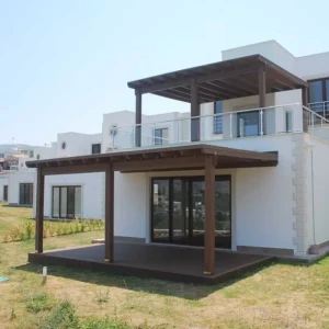 WPC πέργκολα με ραμποτέ - WPC ΠΕΡΓΚΟΛΑ ΜΕ ΡΑΜΠΟΤΕ | 400 x 400εκ.