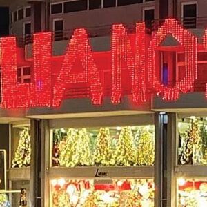 1600L Led Συμμετρική Κουρτίνα Display Wifi Με Μετασχηματιστή Ip67 Με Δυνατότητα Προσαρμογής Οποιουδήποτε Κειμένου 400 x 400(h)cm,Με Διάφανο Πλακέ Καλώδιο Και Rgb Λαμπάκι (#62353-SUPERFIXCURTAIN)
